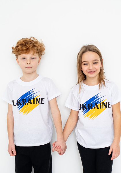 Футболка з принтом Україна біла
